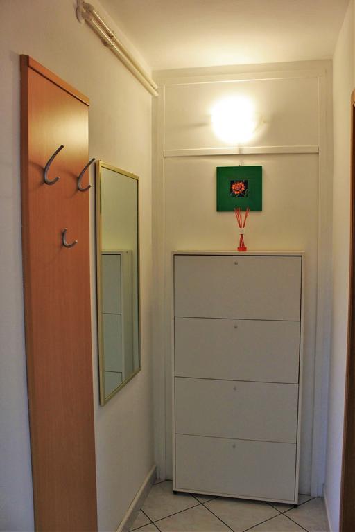 Apartment Eni Ровин Екстериор снимка